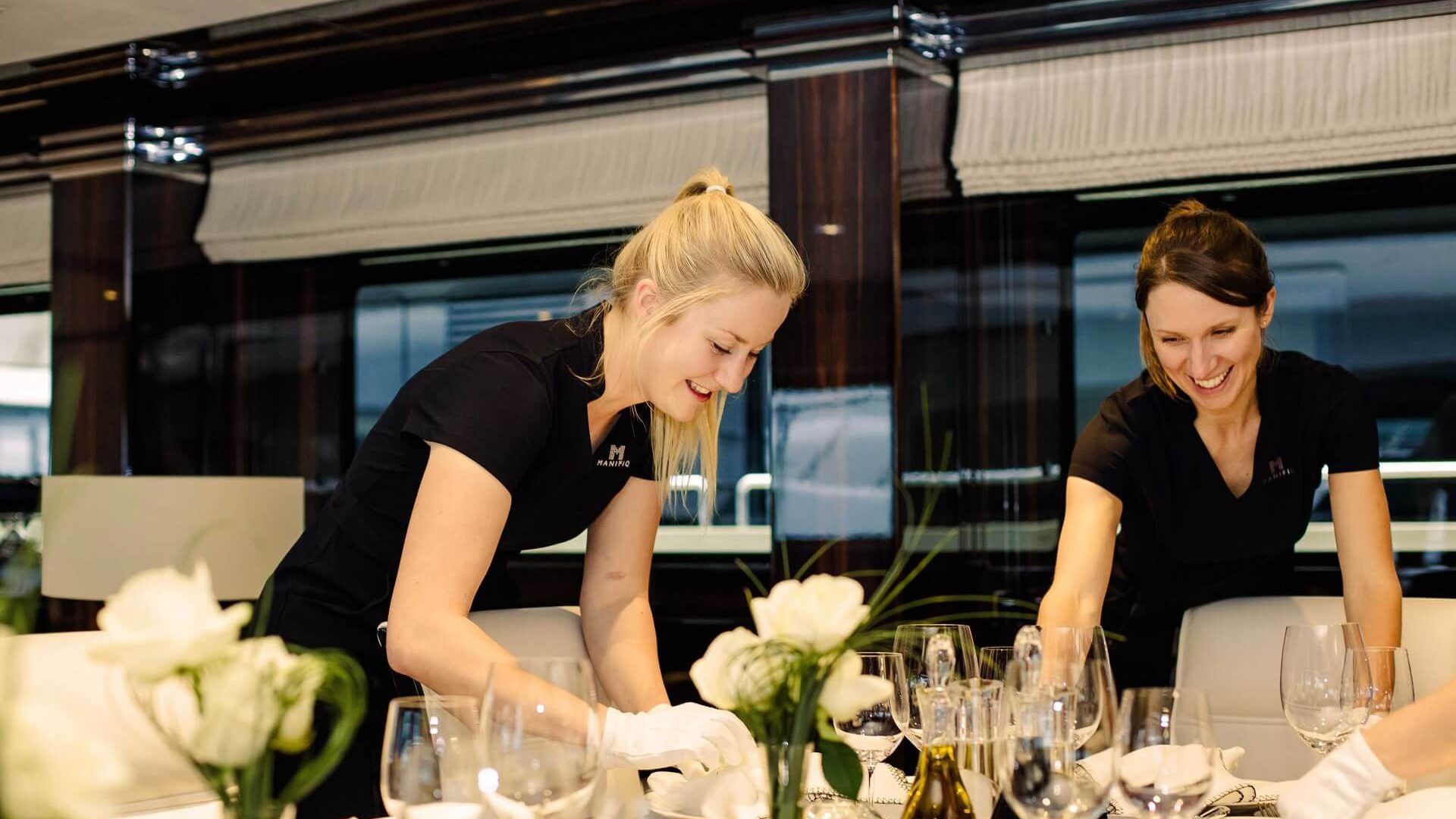 Yacht Stewardess Jobs Yacht Stewardess Salaries Tww Yachts