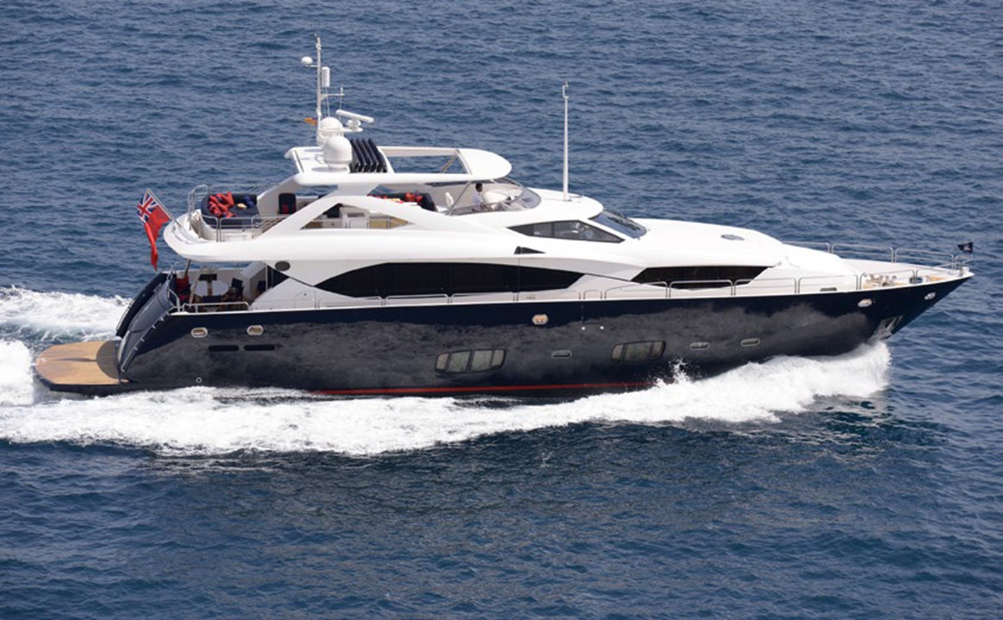yacht 30m price