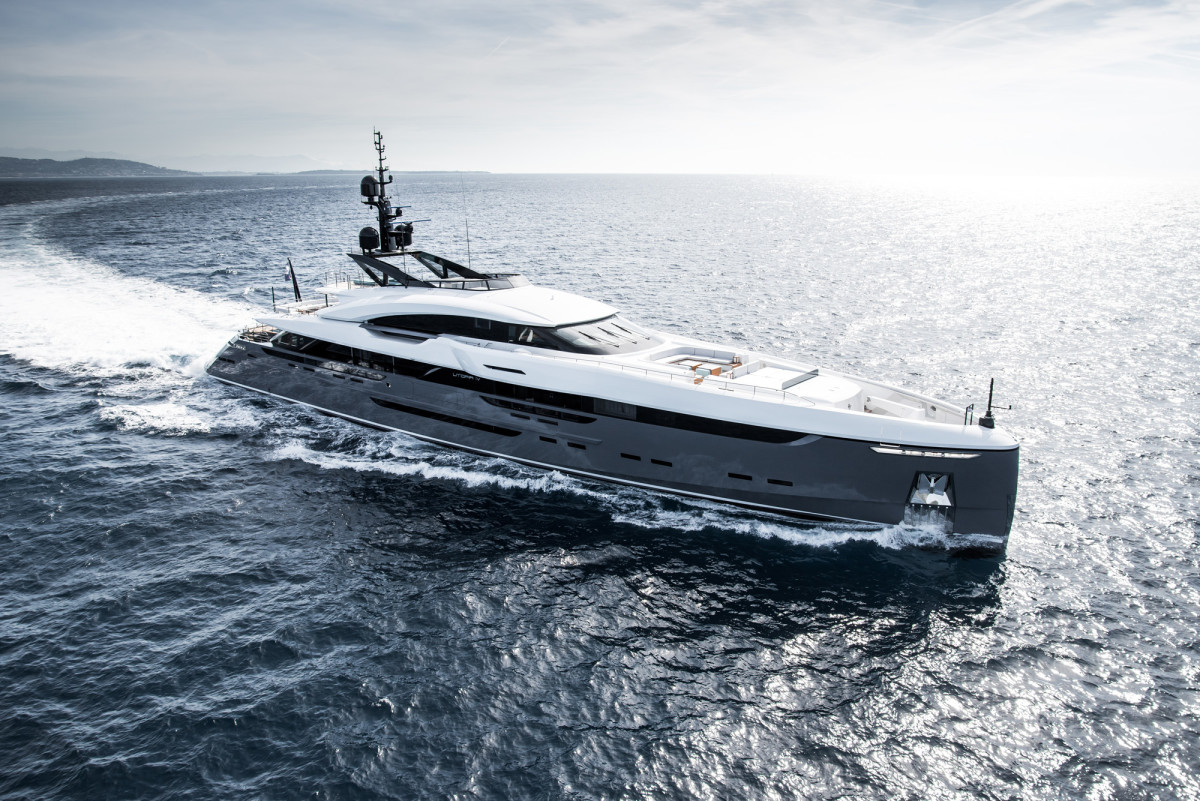 utopia iv yacht sold tww yachts