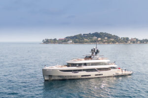 Benetti Oasis 40m yachts for sale