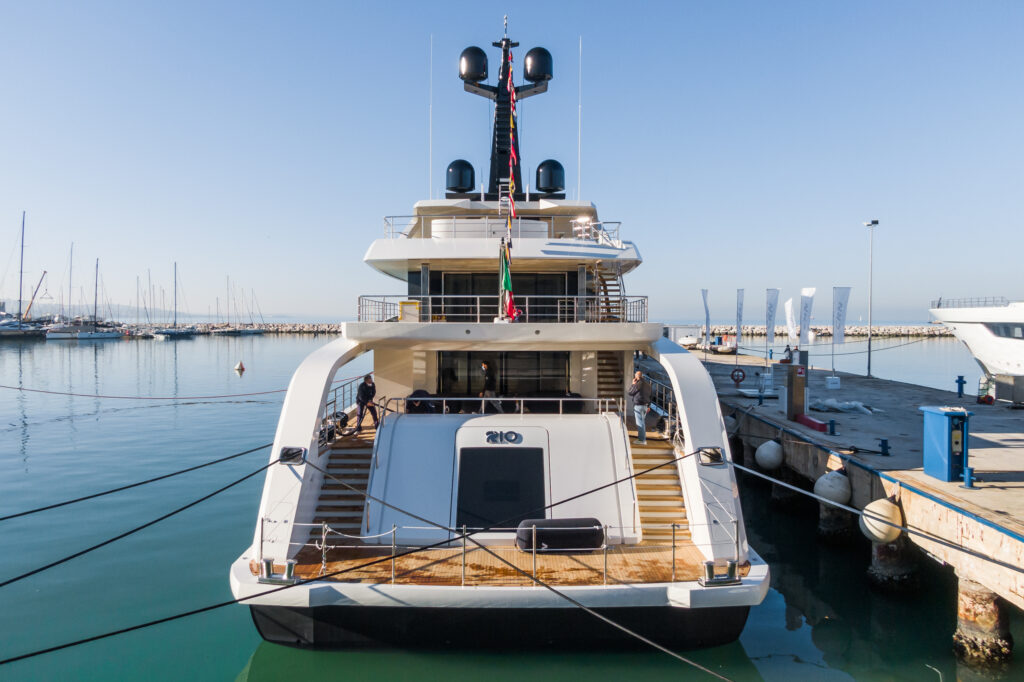 RIO yacht for charter