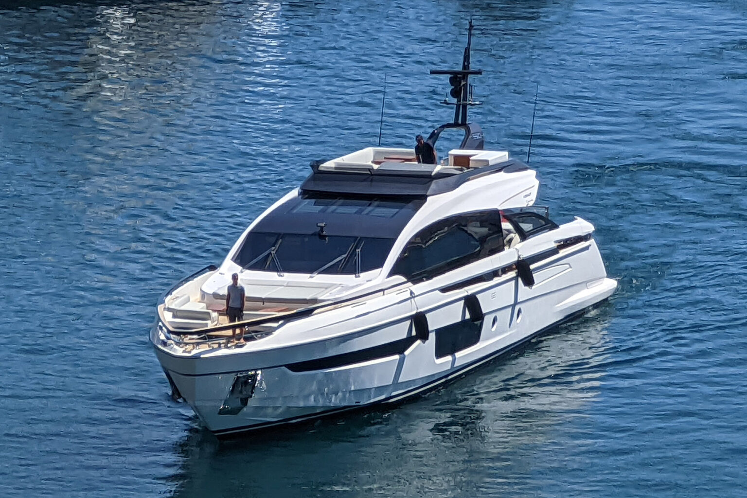 azimut s10 yacht price