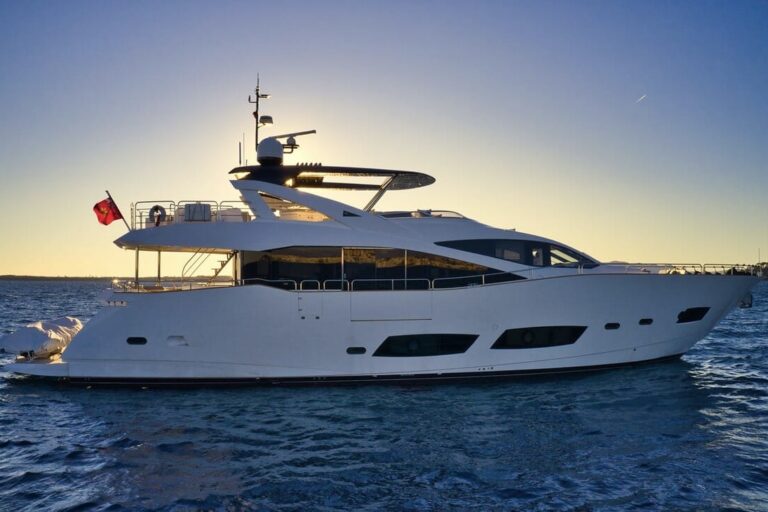 KUDOS Yacht for Charter KUDOS Yacht Price TWW Yachts